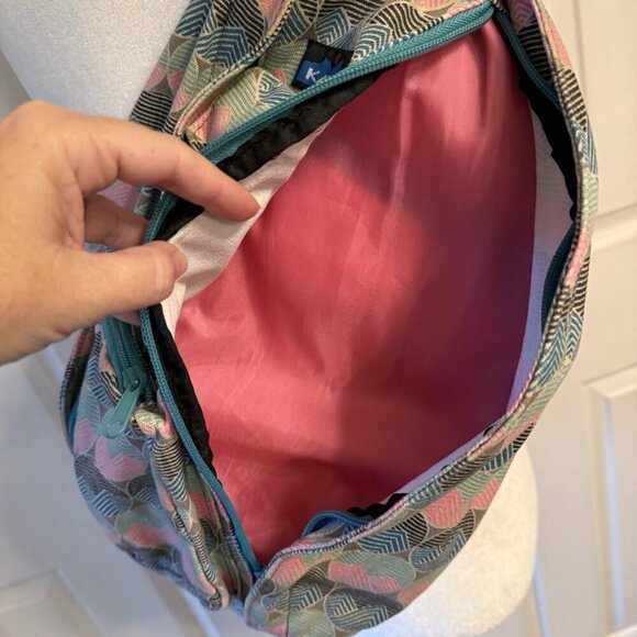 Kavu Rope Sling Bag Pink Teal Geometric Print Multiple Zipper Pockets - Picture 5 of 15